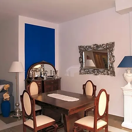 Hotel De